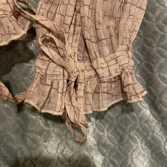 NWT H&M Boho Ruffle Tie-Front Blouse – Women’s Size L - Picture 6 of 7